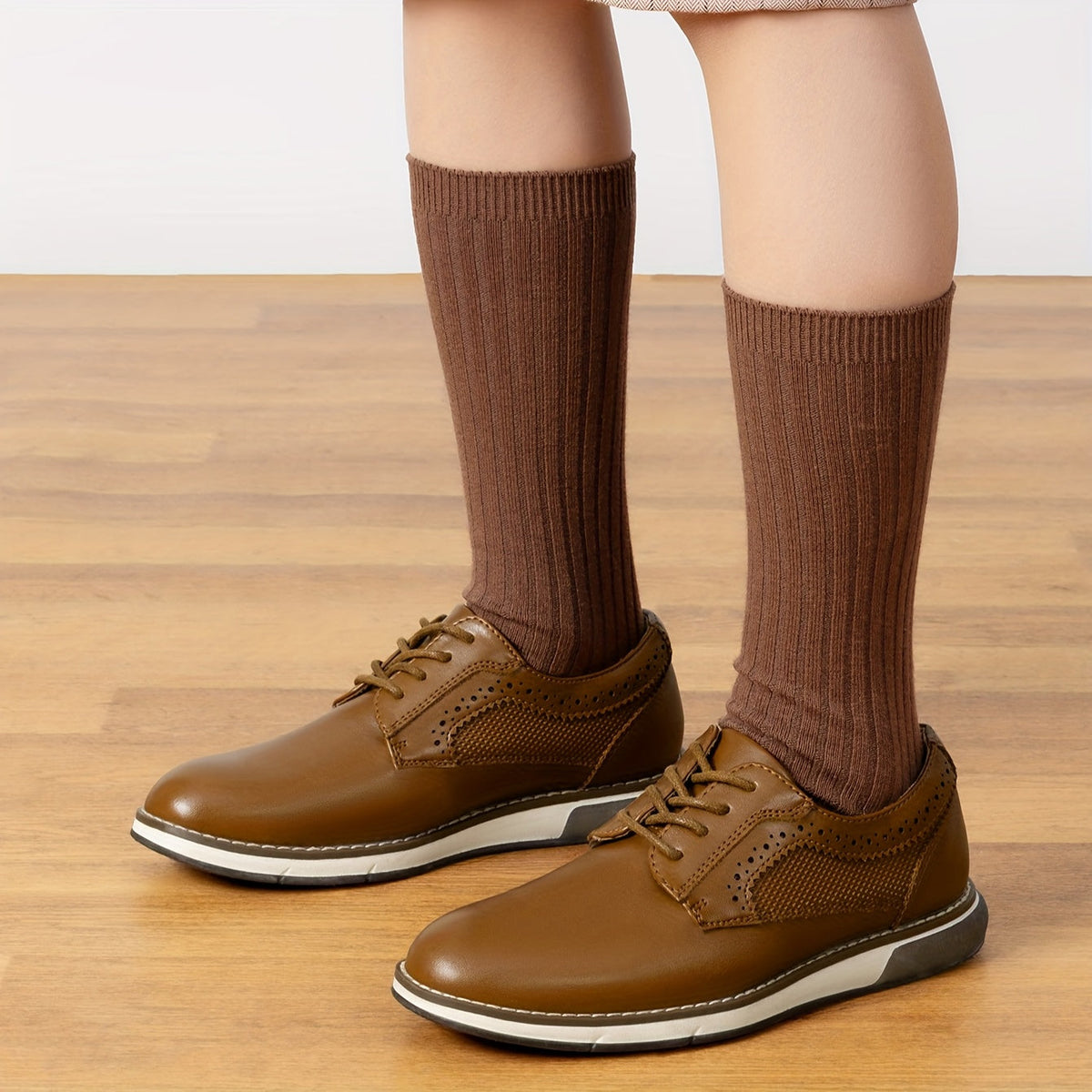 Boys' Lace-Up Oxford Shoes with Perforated Side Panels and Contrast Sole Trim for School and Dress Outfits
