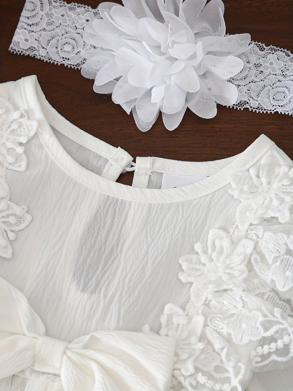 Baby Girls' White Lace Dress and Floral Headband Set for Family Occasions with Long Sleeves and a Front Bow