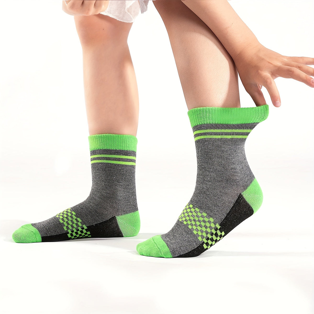 Boys' Crew Socks 20-Pair Pack in Assorted Colors and Patterns with Ribbed Cuffs for Everyday Casual Wear