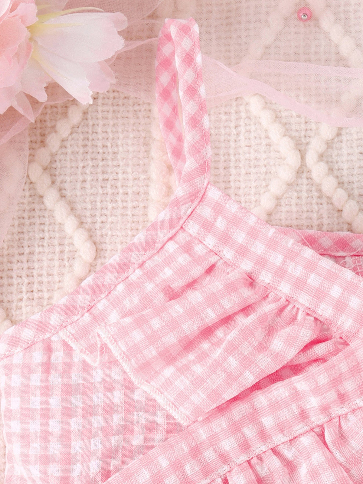 Girls' Pink Gingham Bow Top and Denim Shorts Set with Ruffled Sleeveless Styling for Warm Weather Outfits